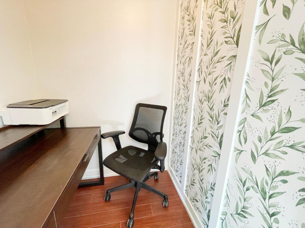 Mile To Beach! Private, Family & Pet Friendly Oasis! Pool Table & Hot Tub! Оушънсайд Екстериор снимка